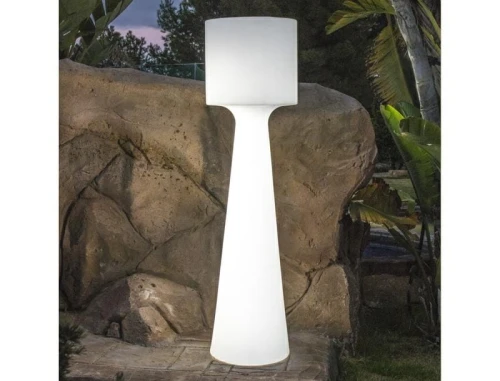 lampa tarasowa z abażurem