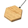 ładowarka drewniana hexagon dąb3.jpg