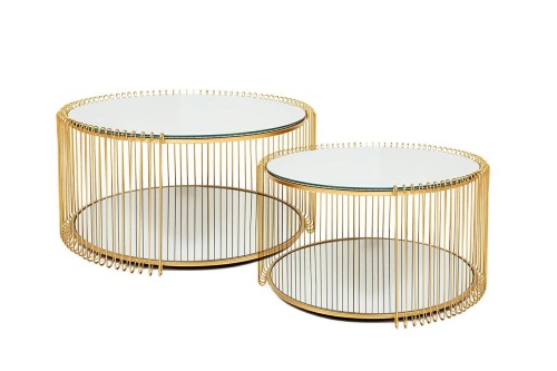 stolik kawowe w kolorze złotym