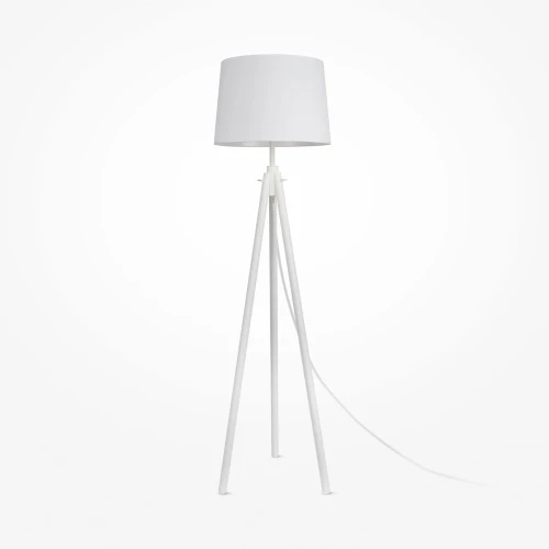 biała lampa stojąca na trzech nogach
