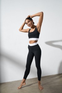 Stanik do jogi BASIC - black sky